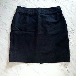Banana republic solid black skirt 4 slit